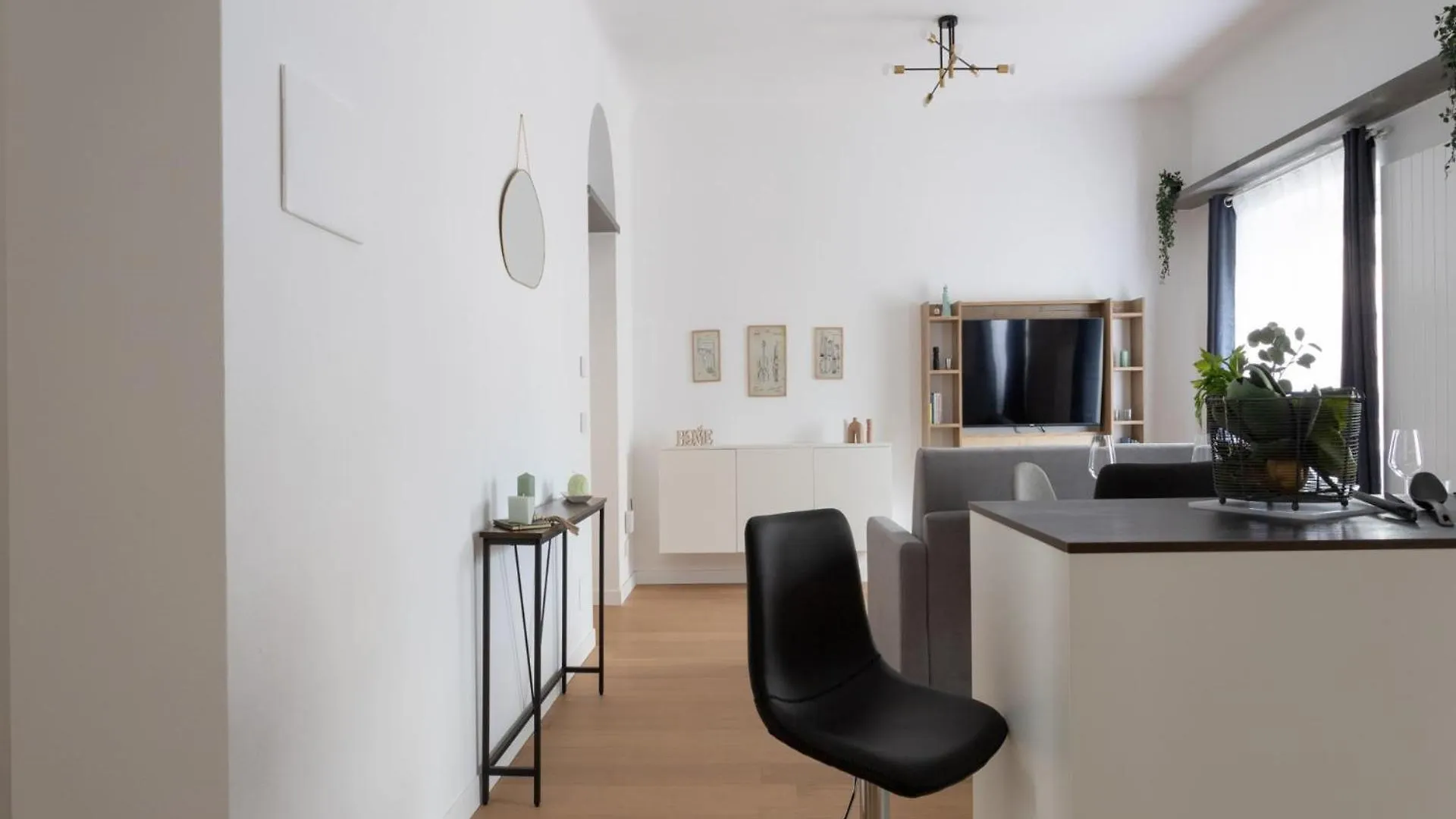 The Best Rent - Two-Bedroom Apartment In Navigli Area Milan Italy