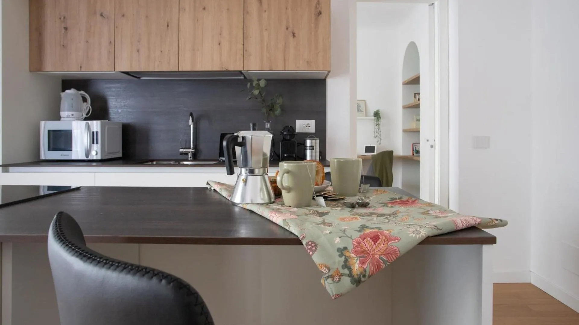 The Best Rent - Two-Bedroom Apartment In Navigli Area Milan